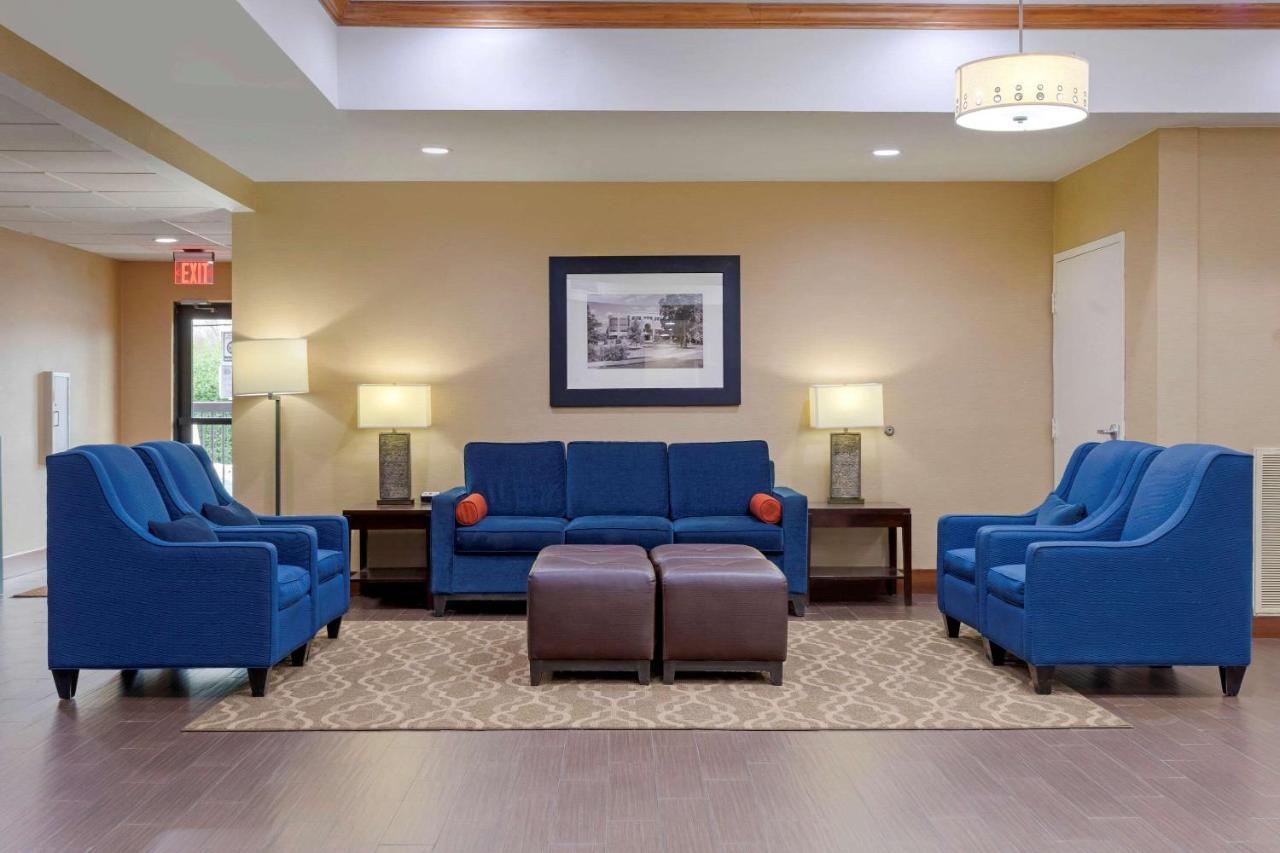Comfort Suites Johnson City Near University Exterior foto